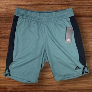 Adidas Men’s Green 8” Mesh Shorts. Size Medium. NWT